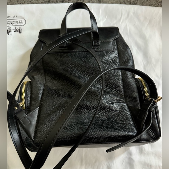 Michael Kors purse. - Picture 3 of 7